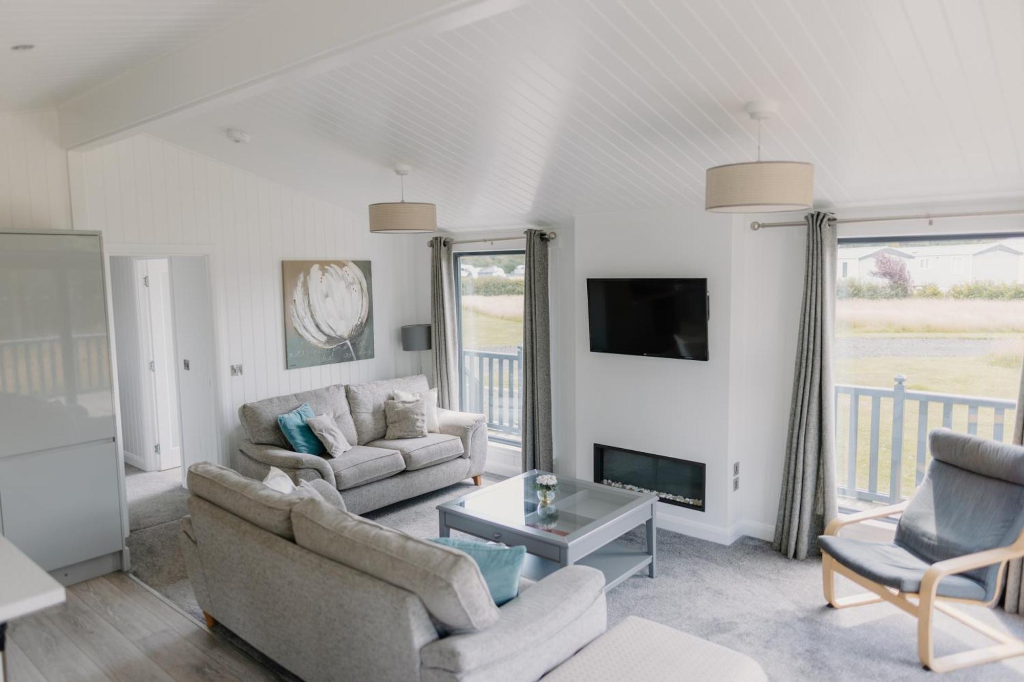Linwater Caravan Park - Luxury Lodges And Static Caravans Near Edinburgh Newbridge  Exteriér fotografie